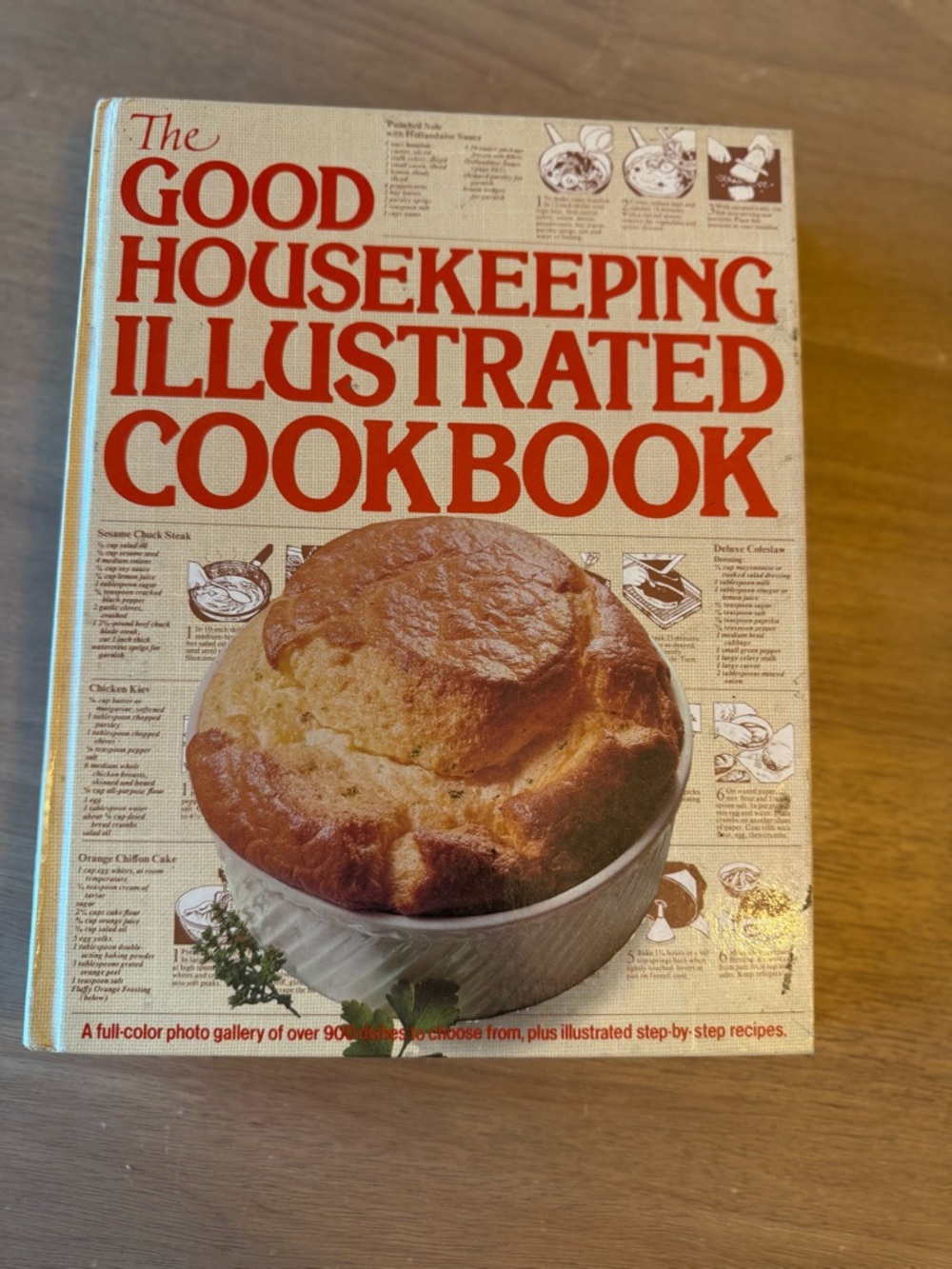 Vintage 1980, The Good Housekeeping Illustrated Cookbook - Zoe Coulson Hardcover